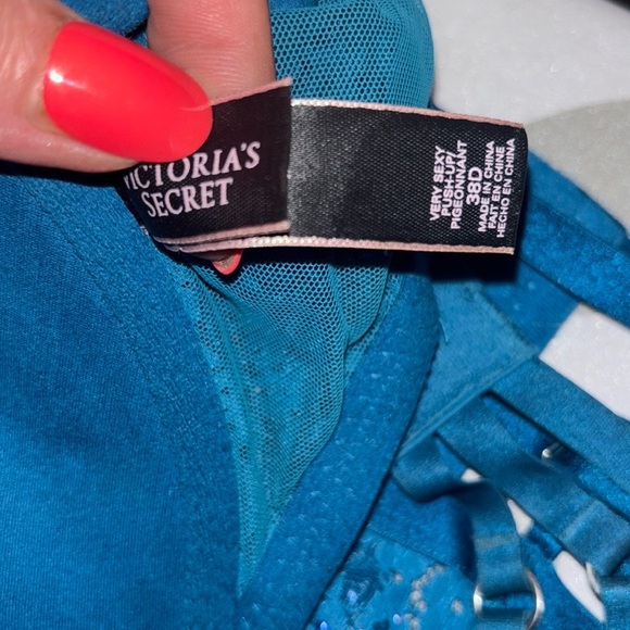Victoria's Secret very sexy rhinestoneTeal Lace push-up Bra and Garter 38D M/L - Picture 9 of 16